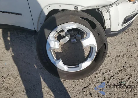 2020 Jeep Compass Latitude из США, поврежденный, VIN 3C4NJDBB0LT101376